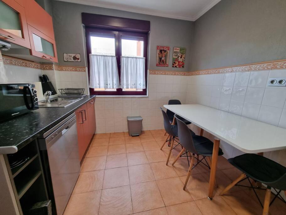 175A Apto La Arena 3 Dormitorios Хихон Экстерьер фото